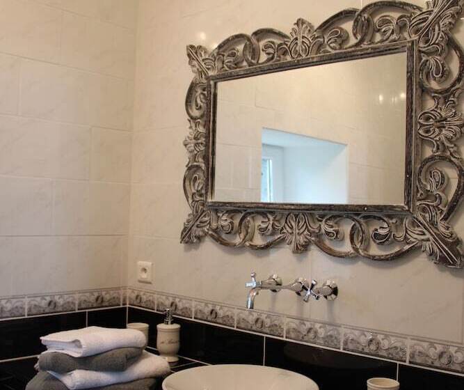 Bed and Breakfast Chambres & Table D Hotes De Massigoux