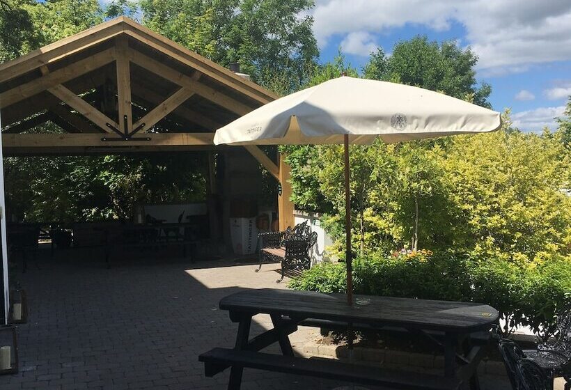 Bed and Breakfast Knockninny Country House & Marina