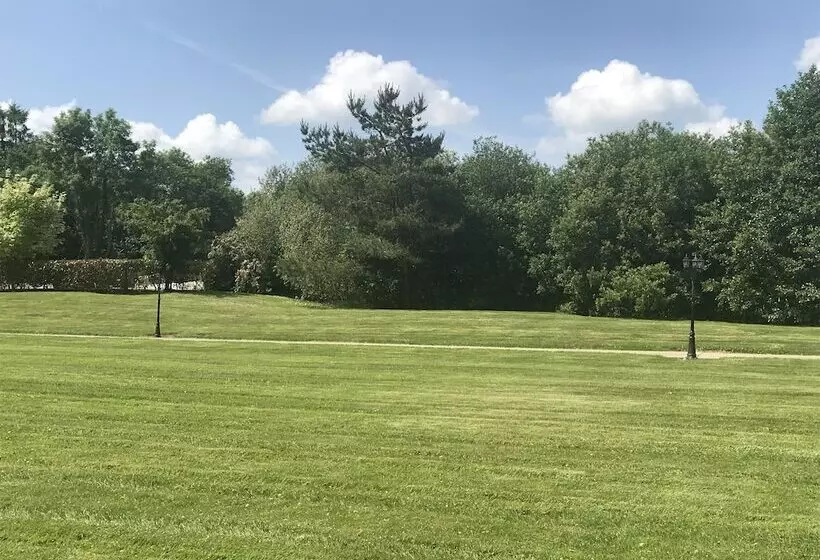 تختخواب و صبحانه Knockninny Country House & Marina