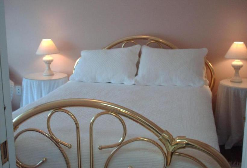 Dove House Bed & Breakfast Harbourside