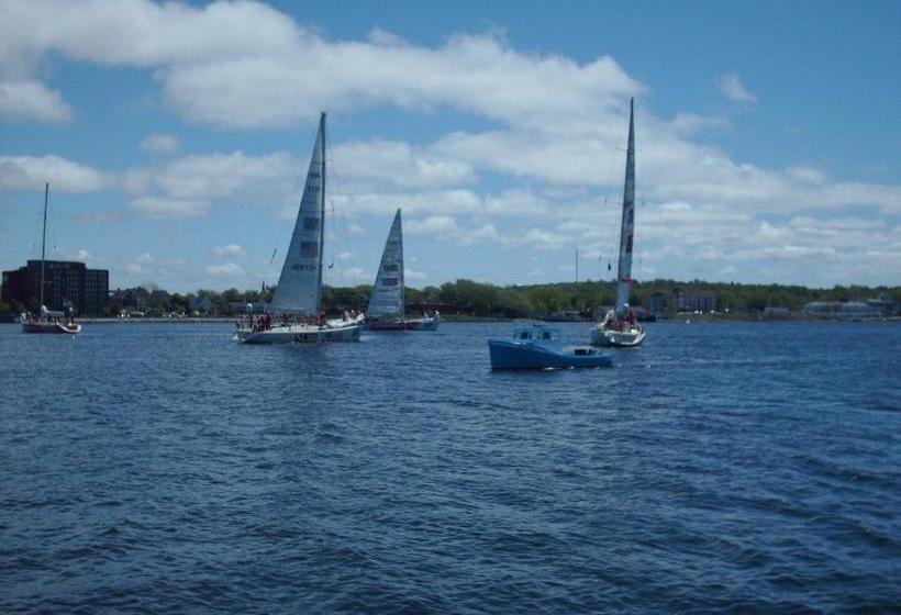 Dove House Bed & Breakfast Harbourside