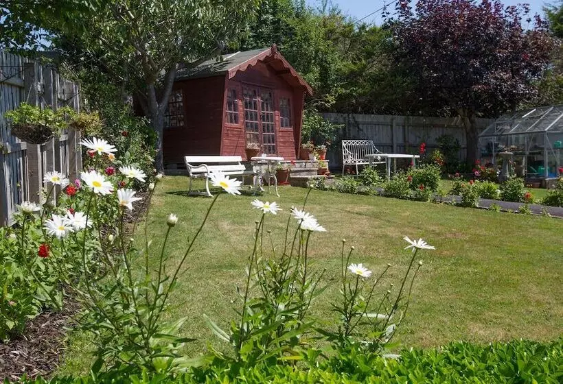 Eypeleaze B & B