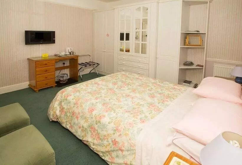 Eypeleaze B & B
