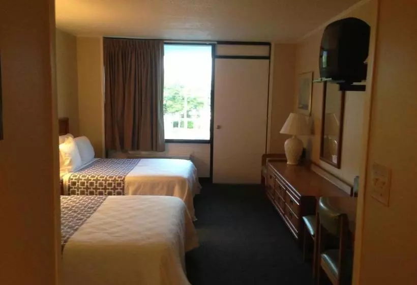 Fenwick Islander Motel