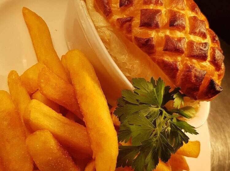 Хостел The Red Lion At Llanasa