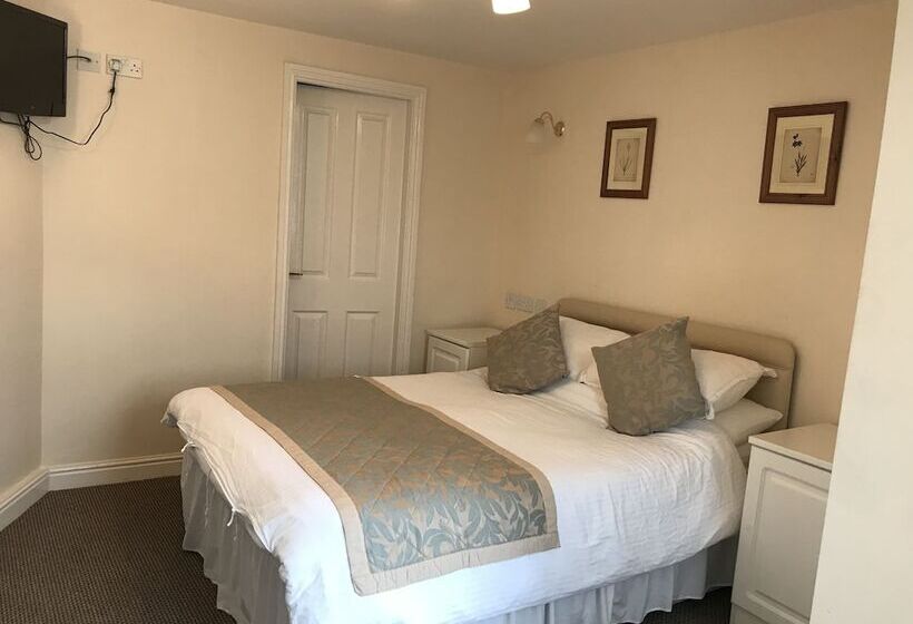 Хостел The Red Lion At Llanasa