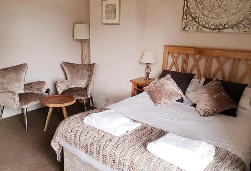 簡易ホテル The Red Lion