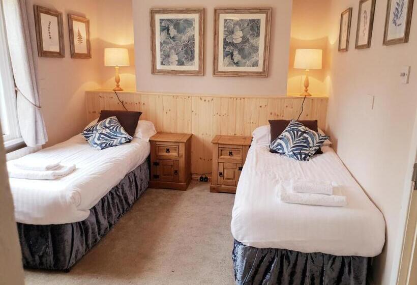 簡易ホテル The Red Lion