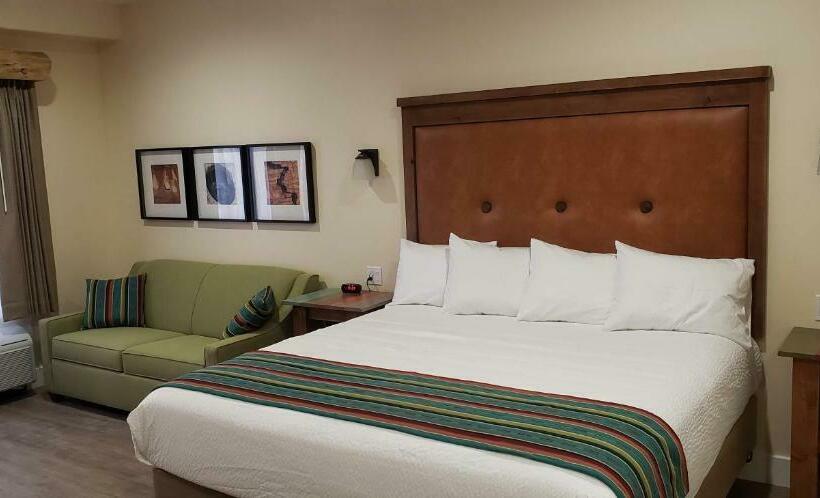 בית מלון כפרי Bluff Dwellings Resort