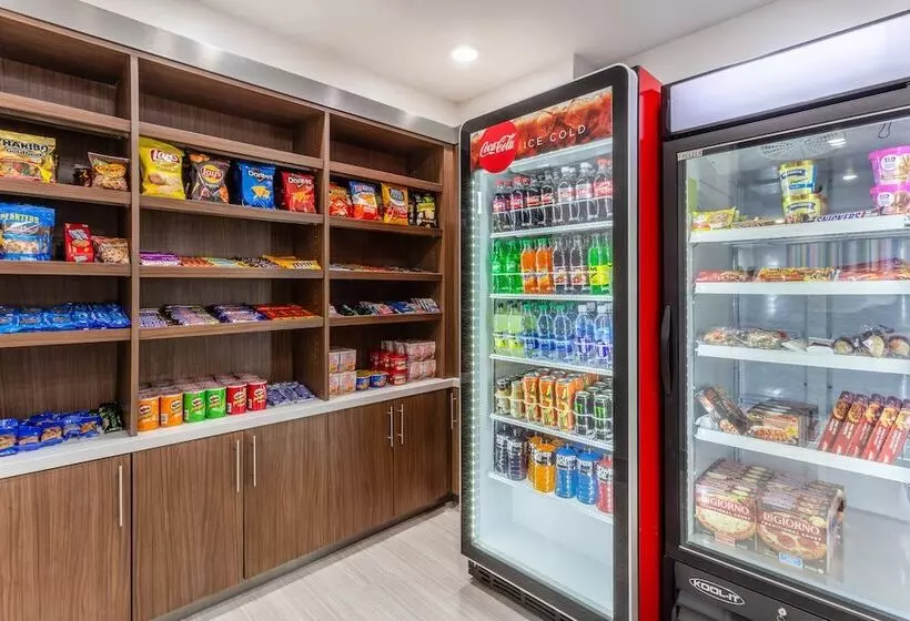 Hotelli Holiday Inn Express & Suites Kearney, An Ihg