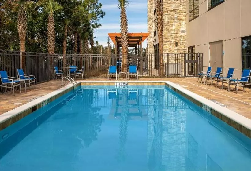 Hotelli Holiday Inn Express & Suites Kingsland I 95 Naval Base Area, An Ihg