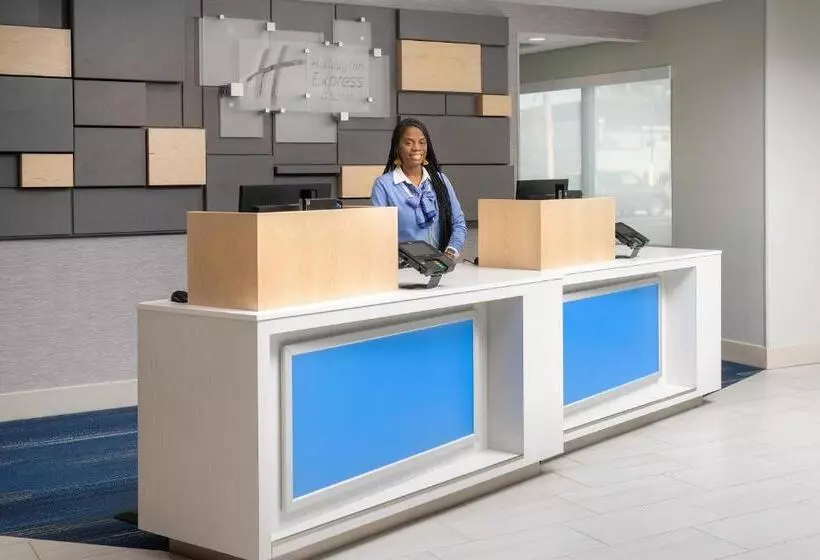 Hotelli Holiday Inn Express & Suites Kingsland I 95 Naval Base Area, An Ihg