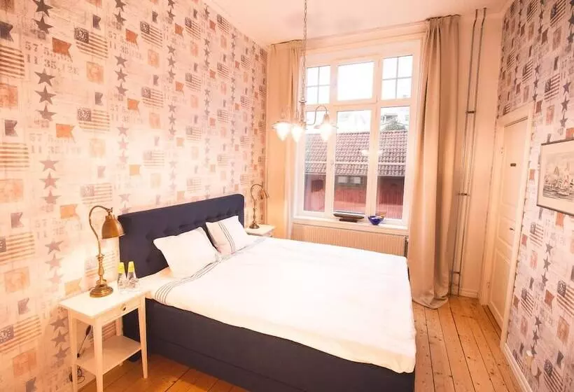 Hotelli Lysekil City Rooms And Apartments