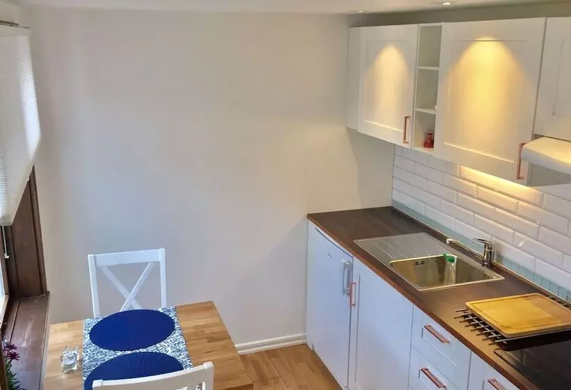 Hotelli Lysekil City Rooms And Apartments