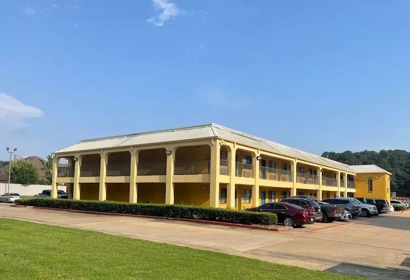 モーテル Majestic Inn