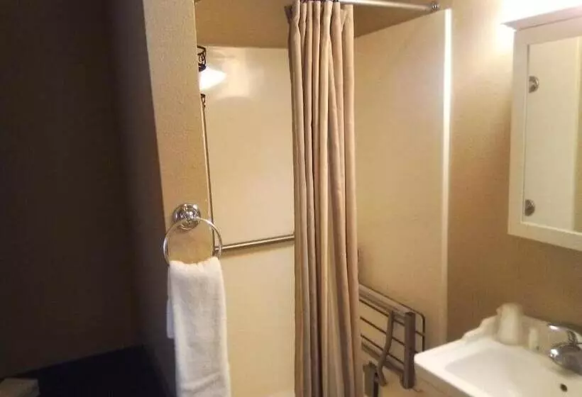 Motelli Two Rivers Inn West