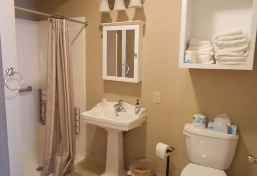 Motelli Two Rivers Inn West