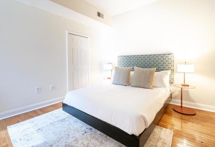 Mint House Rittenhouse Square