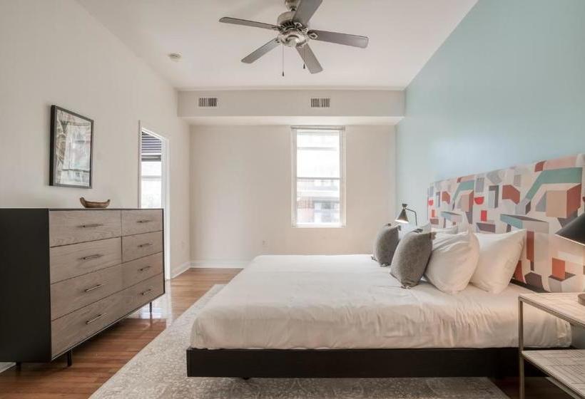 Mint House Rittenhouse Square