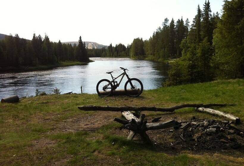 Sälens Vandrarhem I Gräsheden