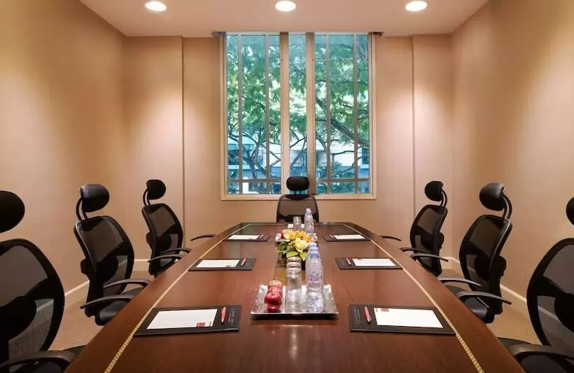 Rendezvous Hotel Singapore By Far East Hospitality