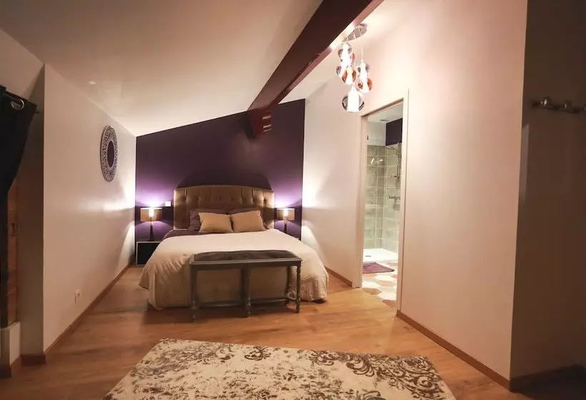 تختخواب و صبحانه Chambres D Hôtes Domaine Les Fontenelles