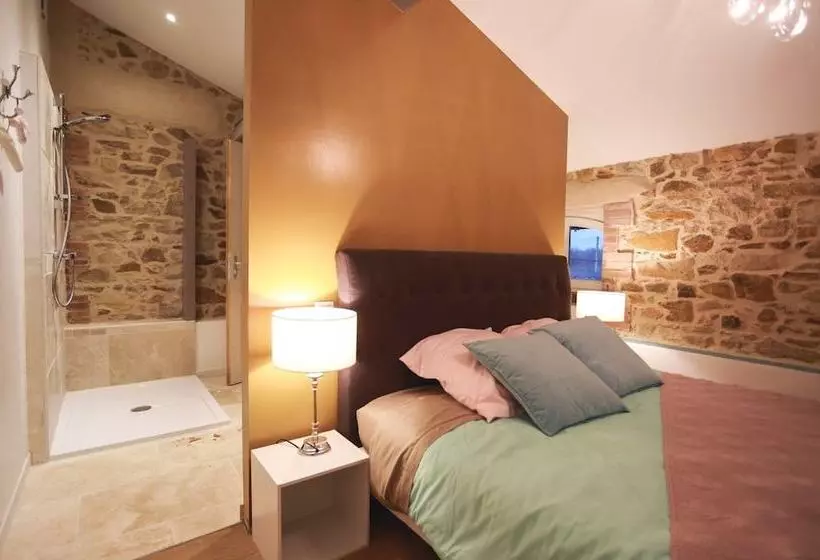 تختخواب و صبحانه Chambres D Hôtes Domaine Les Fontenelles