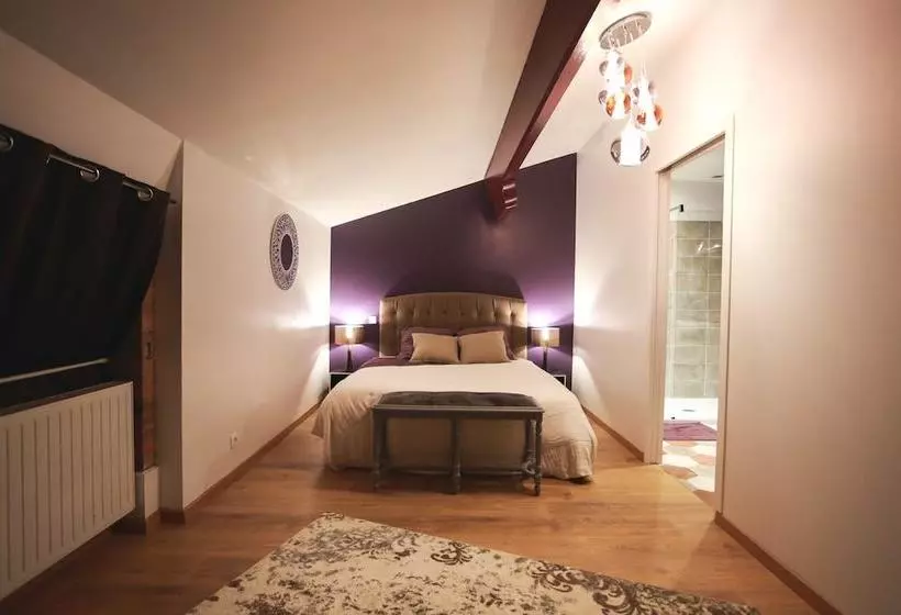 تختخواب و صبحانه Chambres D Hôtes Domaine Les Fontenelles