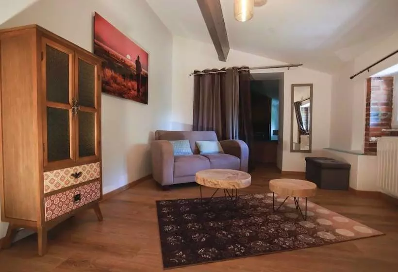 تختخواب و صبحانه Chambres D Hôtes Domaine Les Fontenelles