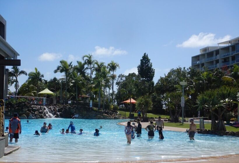 酒店 Big4 Mackay Blacks Beach Holiday Park