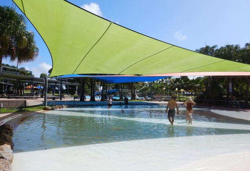 酒店 Big4 Mackay Blacks Beach Holiday Park
