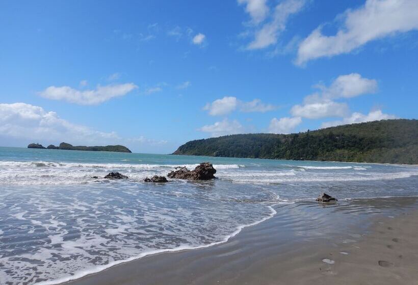 酒店 Big4 Mackay Blacks Beach Holiday Park