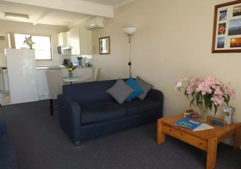Surfside Merimbula Holiday Apartments