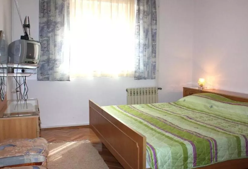 Apartments Jelica