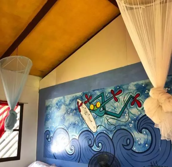 Coconut Hostel B&b
