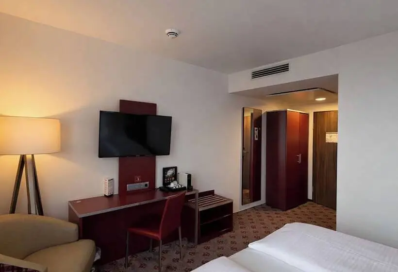 ホテル DORMERO DeHo Linz