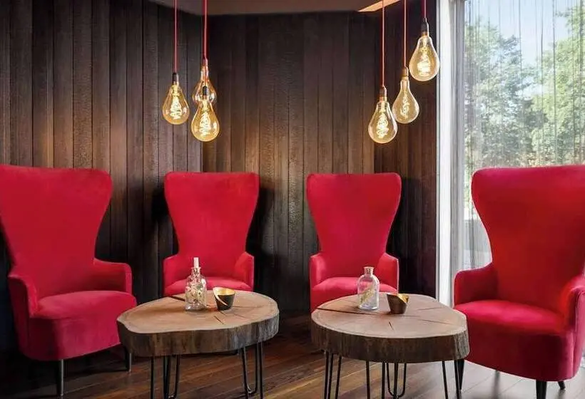 ホテル DORMERO DeHo Linz