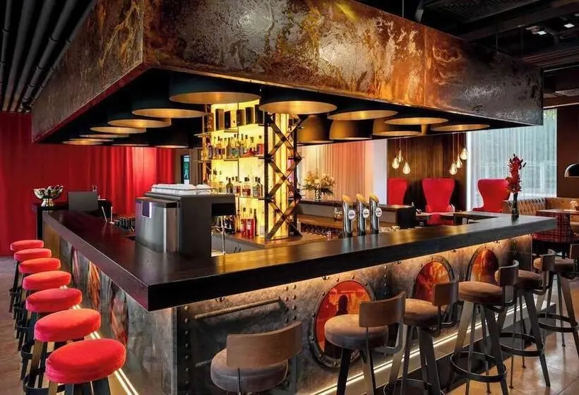 ホテル DORMERO DeHo Linz