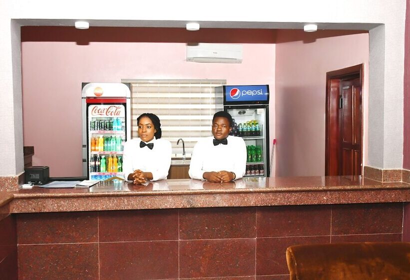 هتل Goodview Suites& Apartments