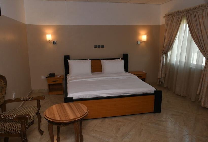 هتل Goodview Suites& Apartments