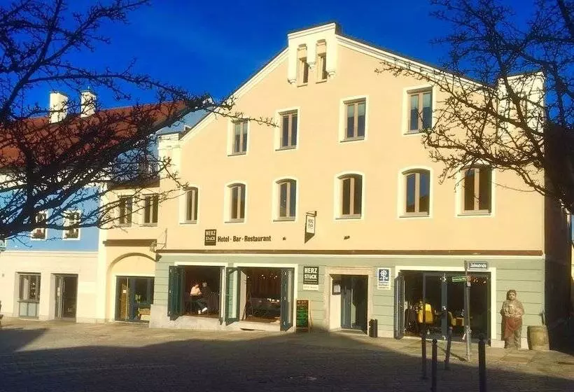 ホテル Herzstuck Waldkirchen 4 Sterne