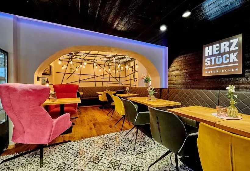 ホテル Herzstuck Waldkirchen 4 Sterne