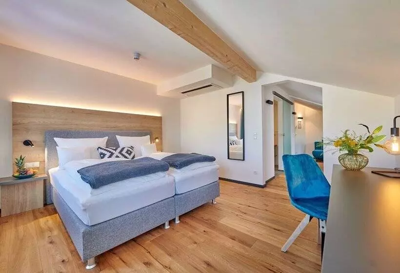 ホテル Herzstuck Waldkirchen 4 Sterne