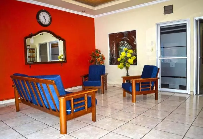 هتل Plaza Palmero