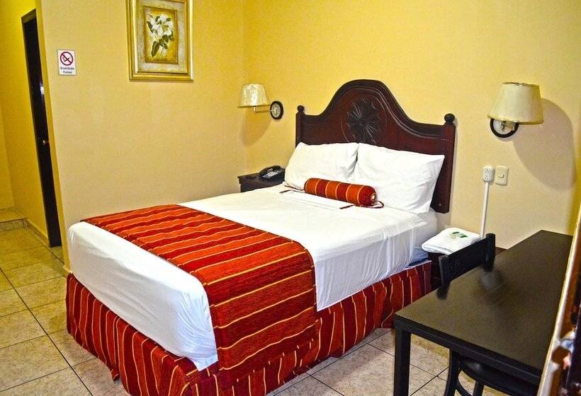 هتل Plaza Palmero