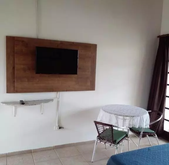 ホテル Pousada Bangalôs Da Mole Florianópolis