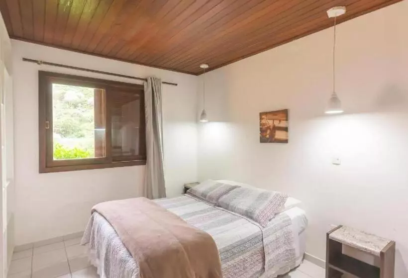 ホテル Pousada Bangalôs Da Mole Florianópolis
