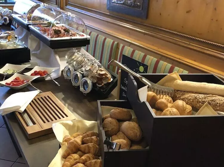 ホテル Restaurant Schiff