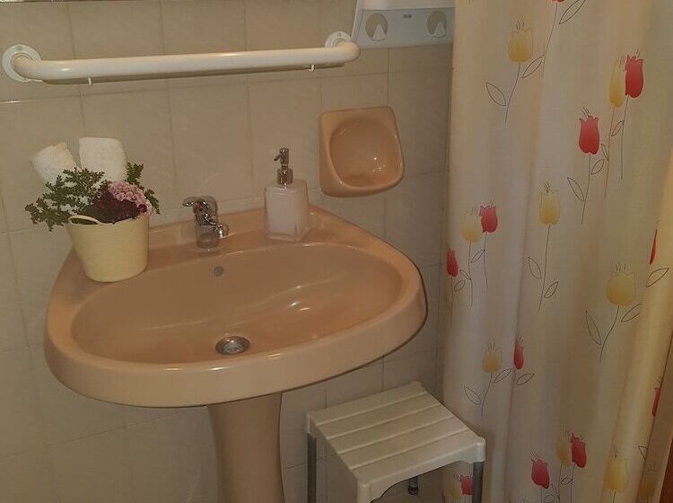 بنسيون Georgia Old Town Apartments