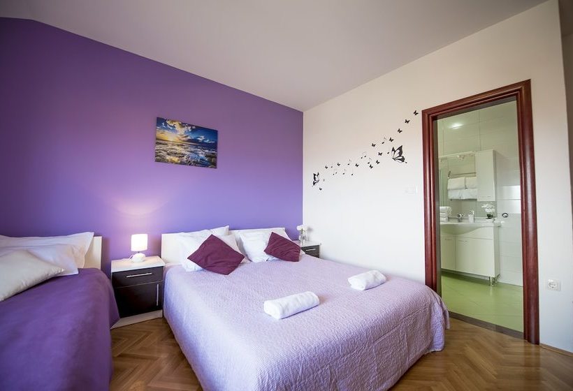 بنسيون Mareta Guesthouse